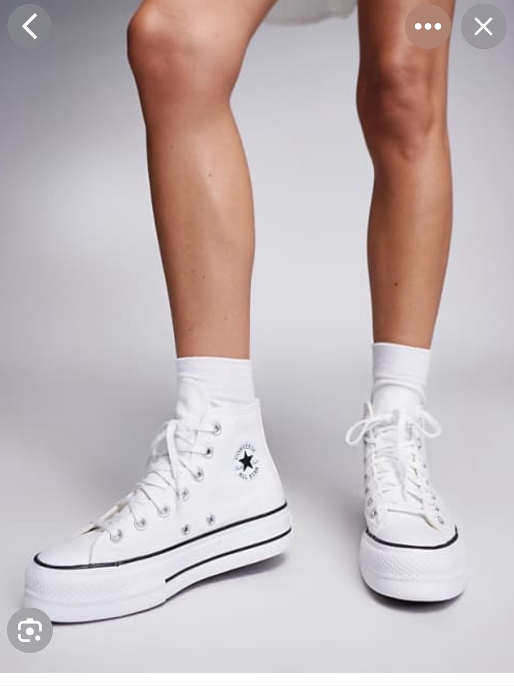 Chuck Taylor Converse White hi lift canvas  High Top Sneakers. Sz 8